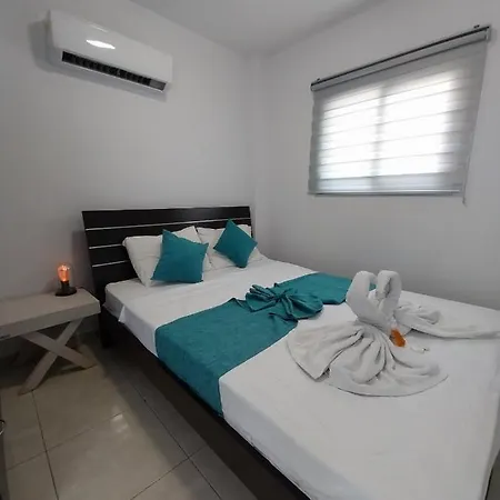 Aquamarine Central Apartment